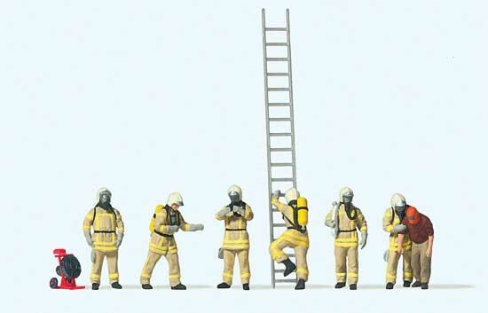 Preiser 10774 - Modern Firefighters with Breathing Apparatus - 6 Figures in Beige Uniforms, 1 Rescued Man, Accessories - HO Scale